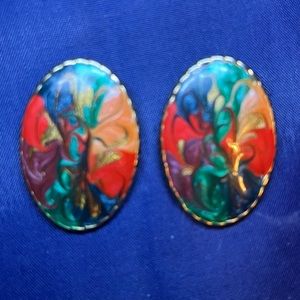 Lightweight clip on earrings